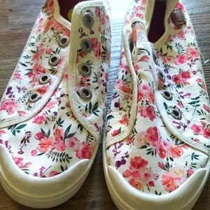 Foral Slip On Sneakers